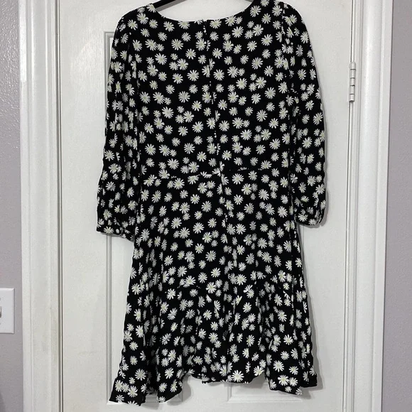 GB Size Large 3/4 sleeve dress size large - Picture 2 of 7
